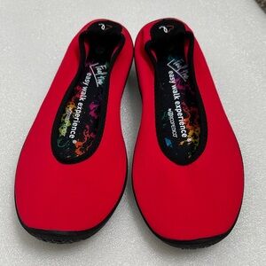 Women's Red Shoes by Arcopedico flats size 6.5comfy easy walk experience